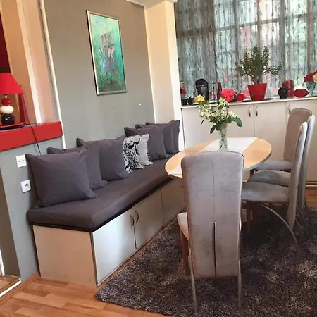 Apartment Donji Grad